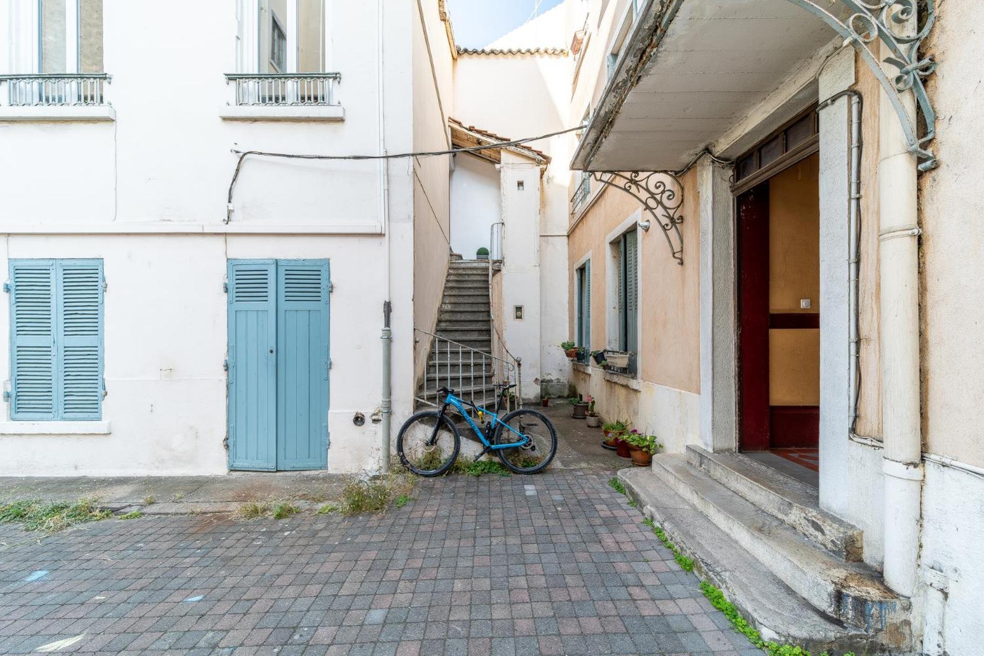 Le Marietton Appartement Cosy A Deux Pas Du Metro Valmy Лион Екстериор снимка